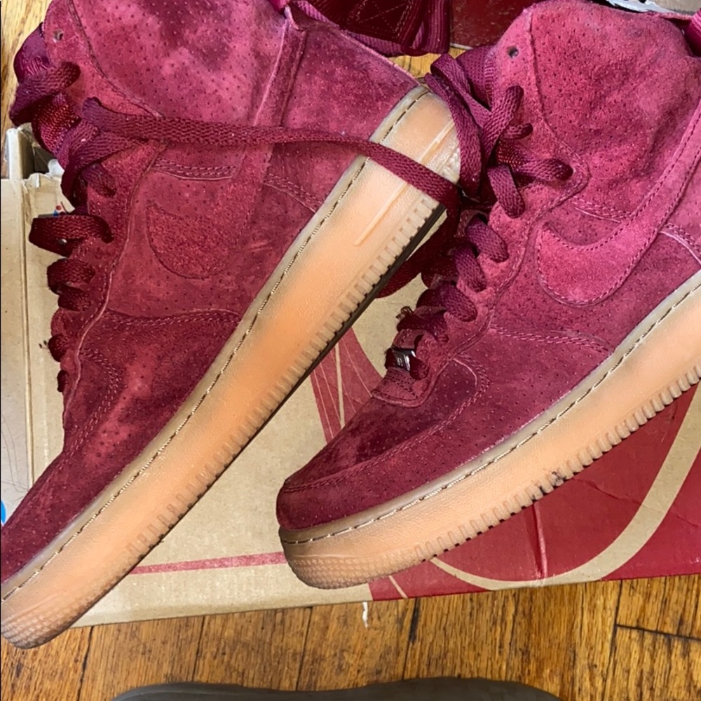 Nike women’s AF1 burgundy suede size 9.5 mens 7.5